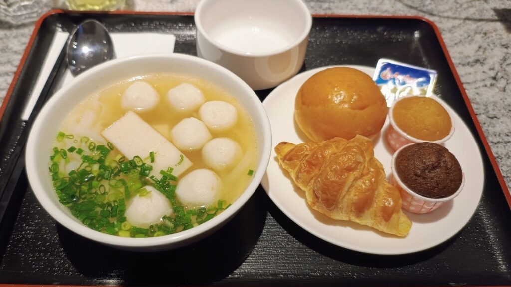 朝食