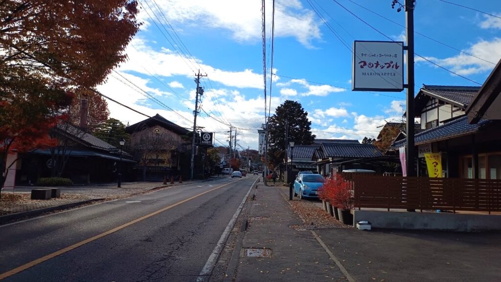 朝の小布施町